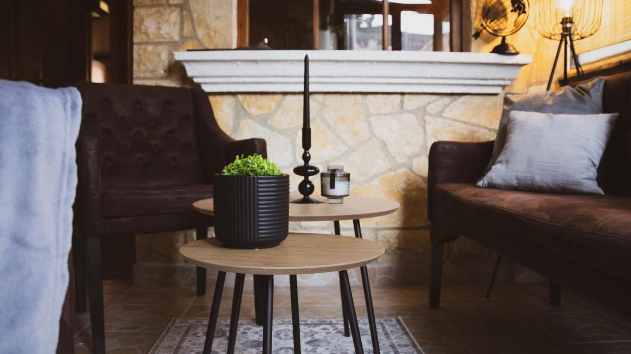 Scardona Rustica, Bed & Breakfast With Jacuzzi, Bbq And Free Parking In Skradin, Krka Leilighet Eksteriør bilde